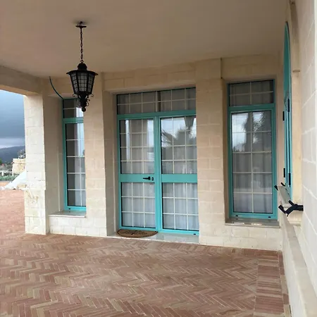 Brikinnia לנטיני