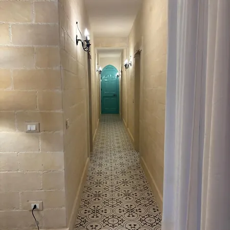 Brikinnia * לנטיני